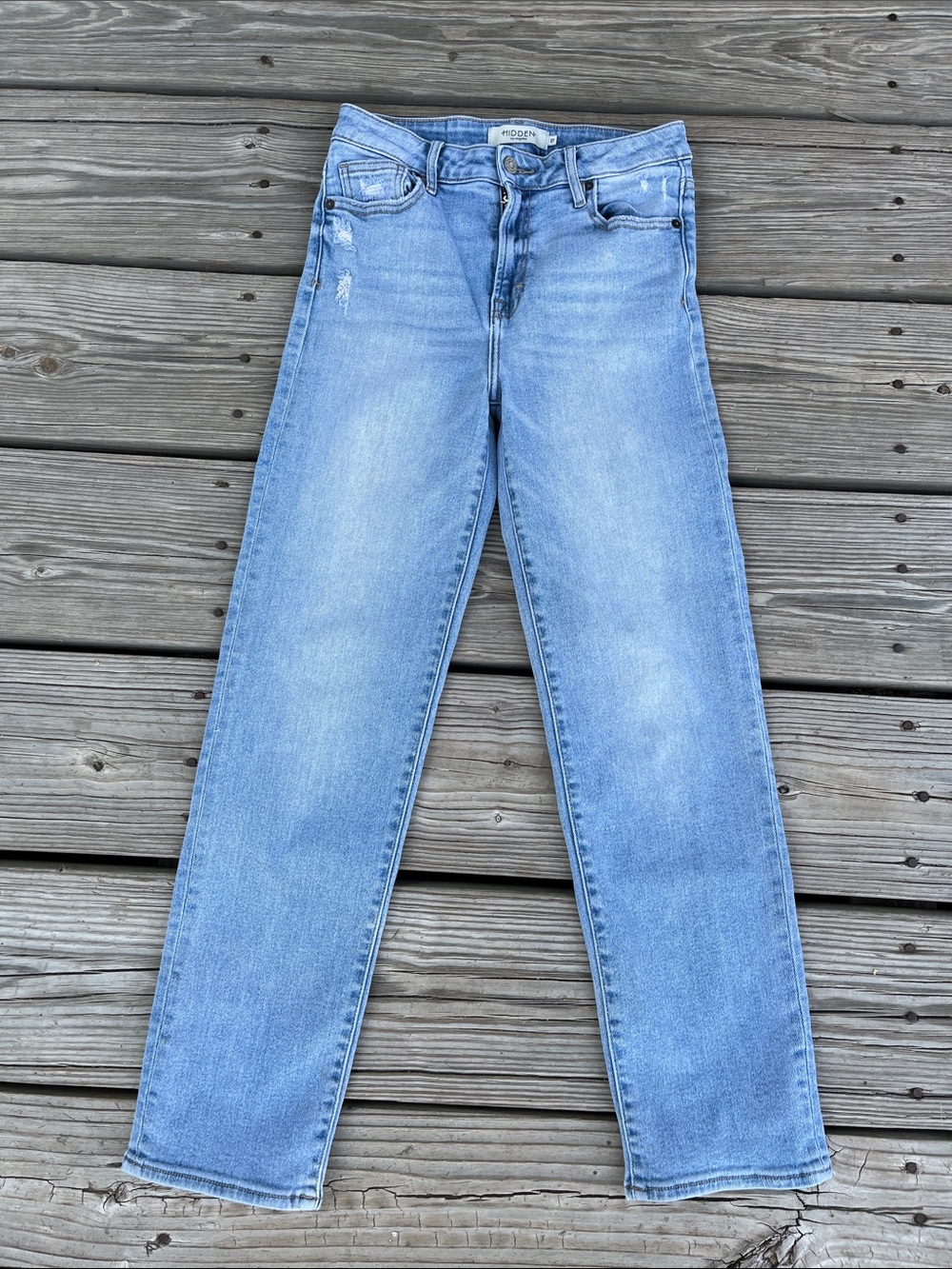 Straight-Leg Light Blue Jeans — Women's Casual Denim